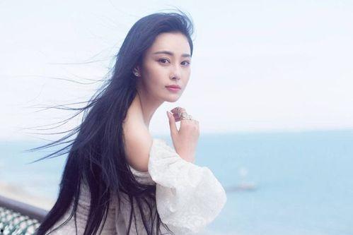 娱乐吃瓜君张馨予,从娱乐吃瓜到军嫂的转变之路 第1张 娱乐吃瓜君张馨予,从娱乐吃瓜到军嫂的转变之路 第1张